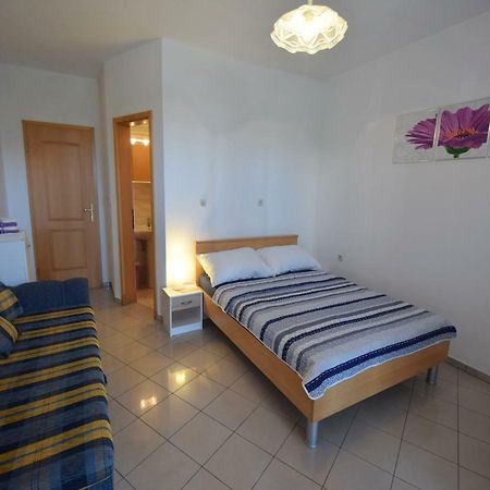 Apartments & Room Matic Malinska Exterior foto